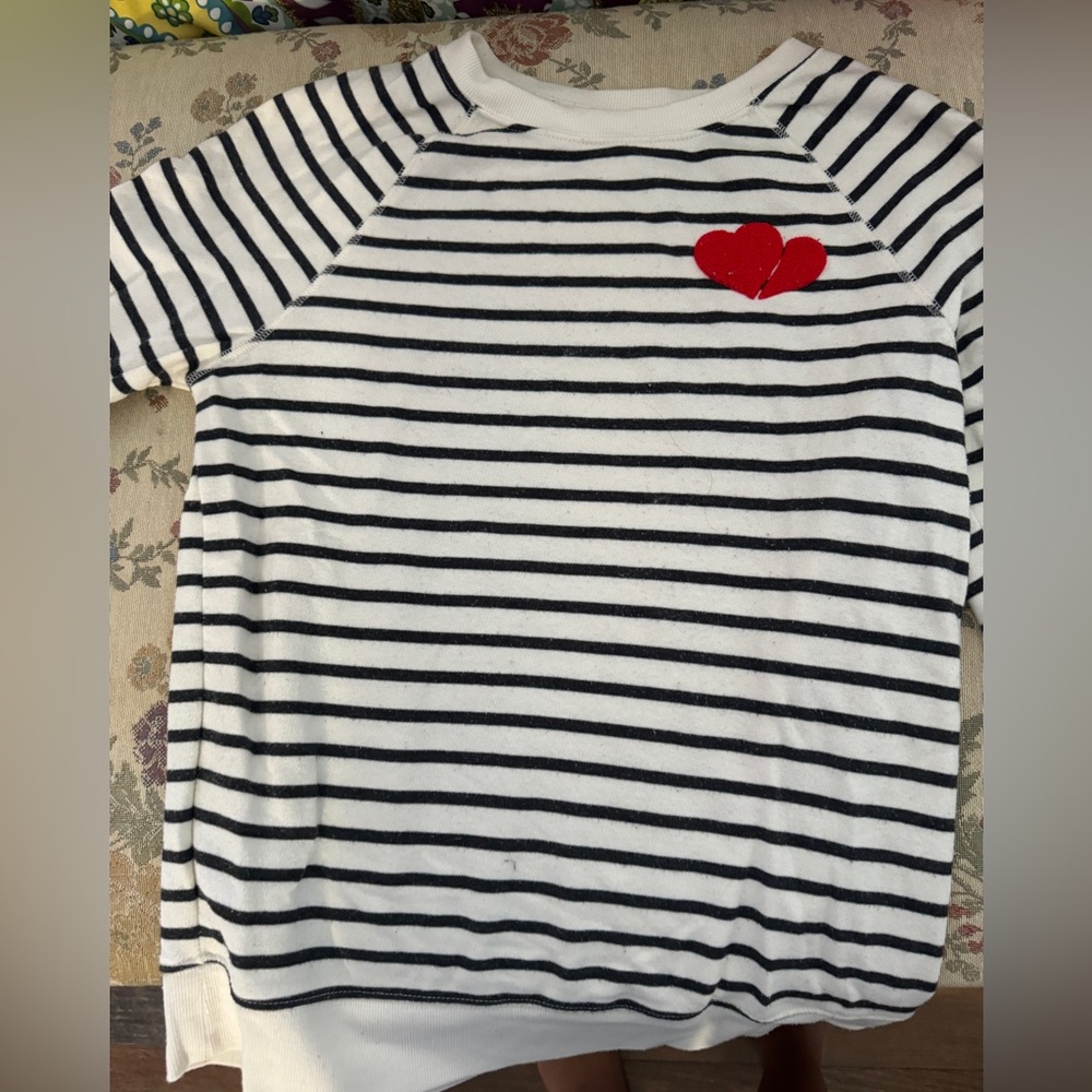 Women’s casual shirt; long sleeve